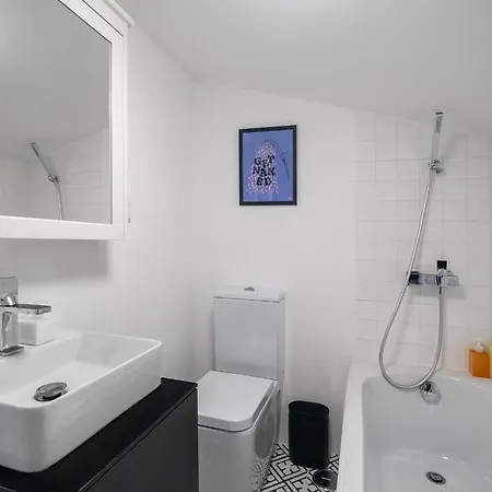 Holiday home Whome Lisbon's Heartbeat Your Premier Address For Explorers