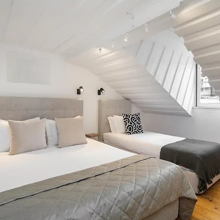 Whome Lisbon's Heartbeat Your Premier Address For Explorers Holiday home Lisbon