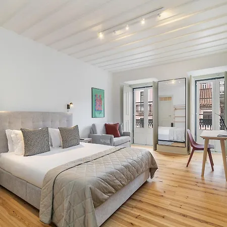 Whome Lisbon's Heartbeat Your Premier Address For Explorers Holiday home