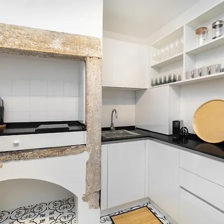 Whome Lisbon's Heartbeat Your Premier Address For Explorers Holiday home