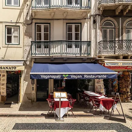 Whome Lisbon's Heartbeat Your Premier Address For Explorers Holiday home